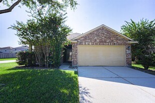 9918 Hideaway Bend Ln in Houston, TX - Building Photo