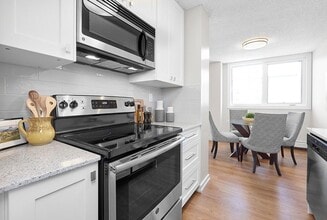 Edgehill Apartments Edmonton in Edmonton, AB - Building Photo - Building Photo