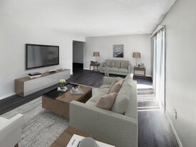 Five Points Courtyard Apartments in Toledo, OH - Building Photo