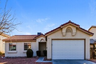 925 Sunnyfield Way in Henderson, NV - Building Photo