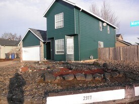 2317 Margarett St NW in Salem, OR - Building Photo