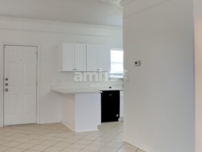 9116 Dolphin Cir in Texas City, TX - Building Photo - Building Photo