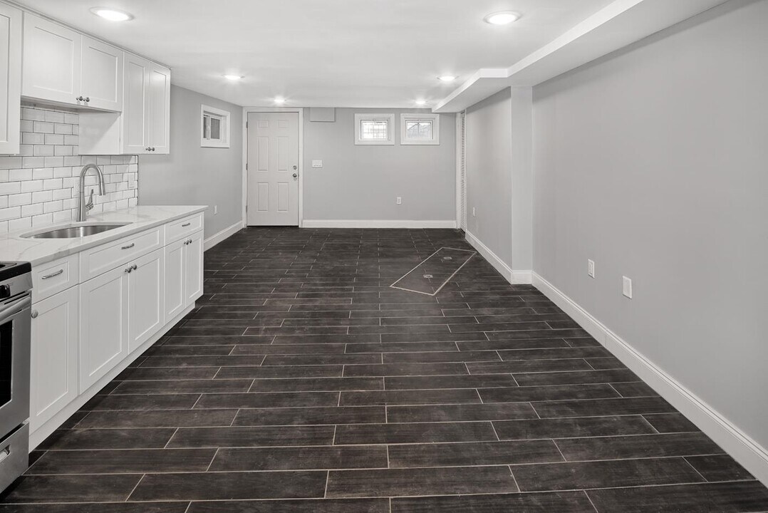56 Park St in Jersey City, NJ - Building Photo