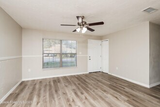 674 Altamira St NW in Palm Bay, FL - Building Photo - Building Photo