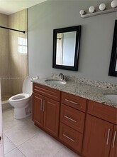 10007 NW 81st Ct in Tamarac, FL - Building Photo - Building Photo