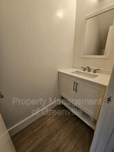 220 Piney Mountain Rd in Greenville, SC - Building Photo - Building Photo