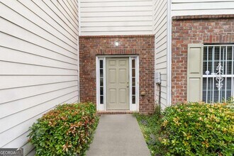 239 Brookview Dr in Riverdale, GA - Building Photo - Building Photo