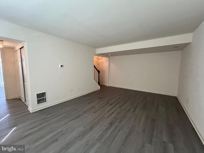 9639 Hagel Cir in Lorton, VA - Building Photo - Building Photo