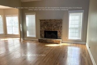 5253 Monarch Dr in Gainesville, GA - Foto de edificio - Building Photo