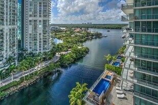250 Sunny Isles Blvd in Sunny Isles Beach, FL - Building Photo