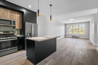 2021 Jones Rd in Fort Lee, NJ - Building Photo - Building Photo