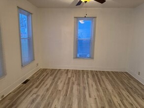 105 6th Ave in Moline, IL - Building Photo - Building Photo