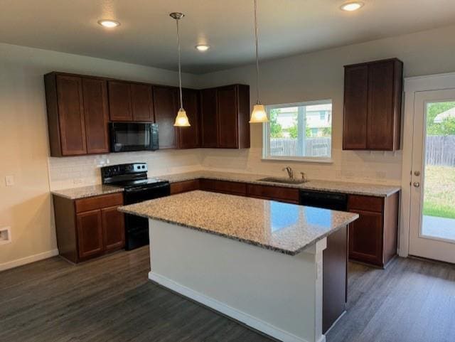 1204 Morning View Rd in Andice, TX - Building Photo - Building Photo