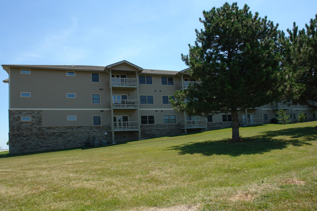 Stonecliff Estates in Lincoln, NE - Building Photo - Building Photo