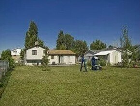 1156 Nayton Dr in Layton, UT - Foto de edificio - Building Photo