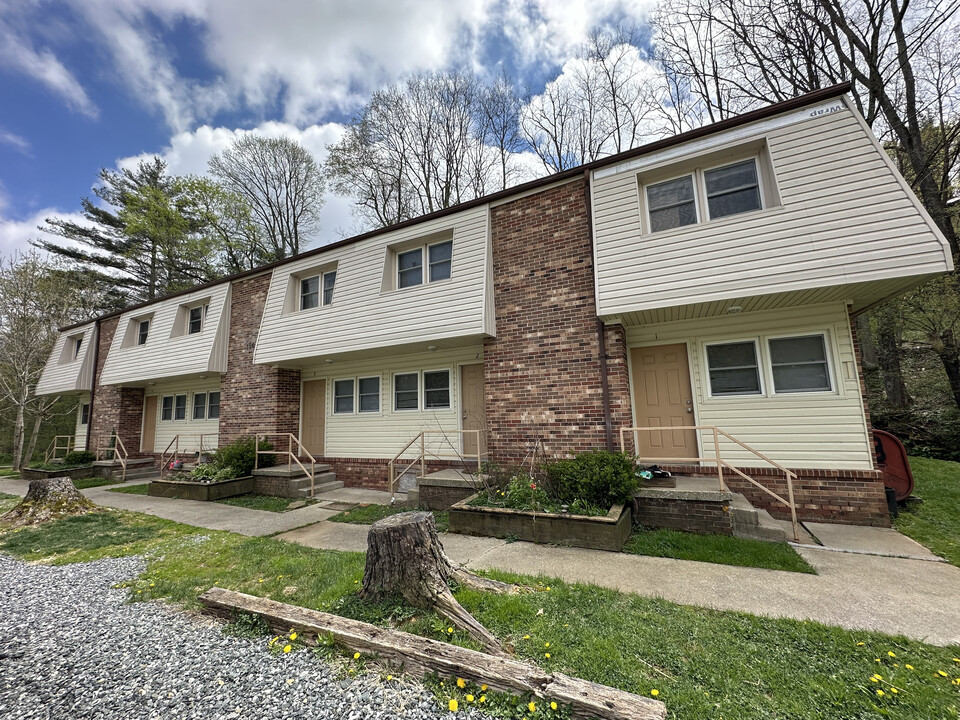 150 Paul Greer Rd in Boone, NC - Building Photo