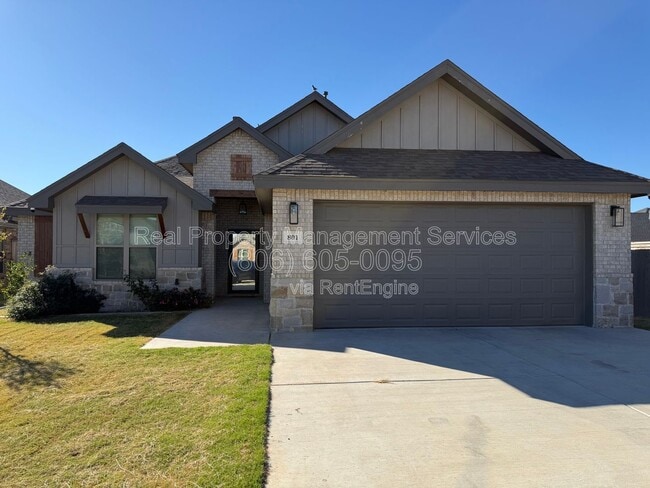 property at 801 N 5th St