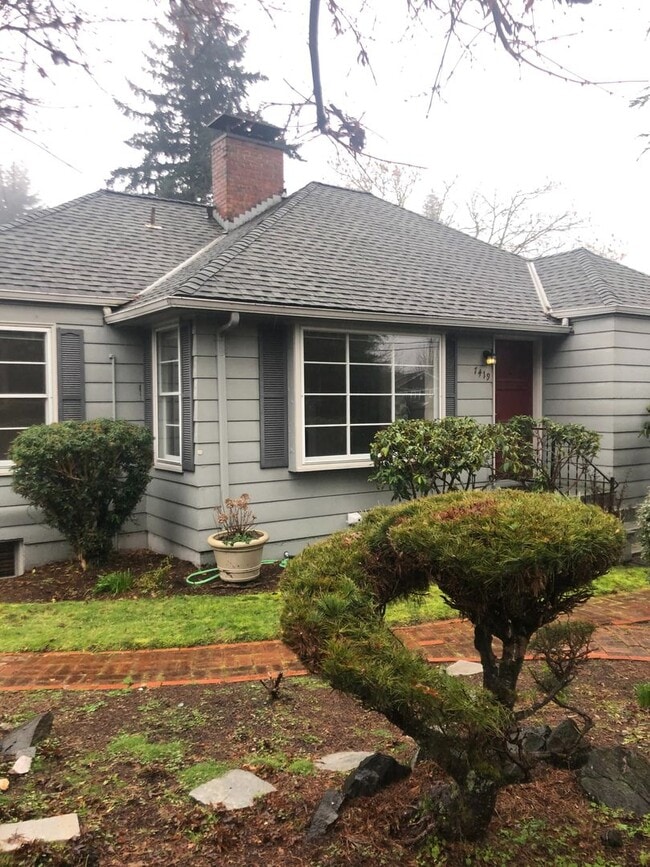 property at 7419 48th Ave NE
