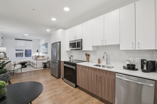 akin Tennyson in Denver, CO - Foto de edificio - Building Photo