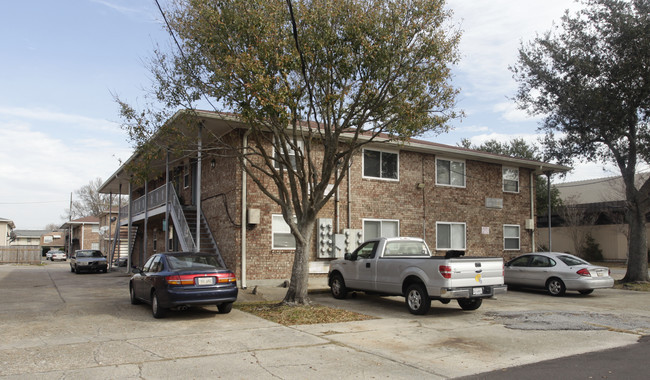 1624 Carrollton Ave in Metairie, LA - Foto de edificio - Building Photo