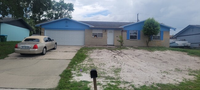 property at 1425 NE Old Mill Dr