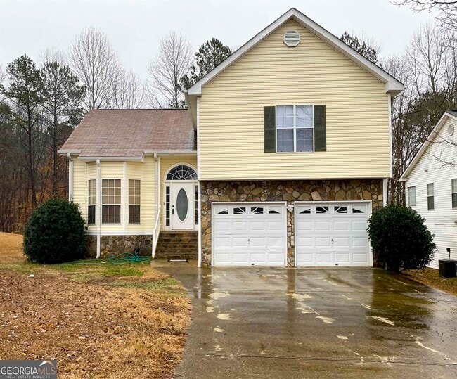 property at 4034 Robin Cir