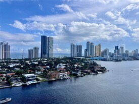 19101 NE 36th Pl in Aventura, FL - Building Photo