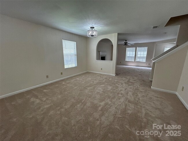 4718 Reinbeck Dr in Charlotte, NC - Building Photo - Building Photo