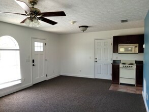 16817 Lisbon Ave in Panama City Beach, FL - Building Photo - Building Photo