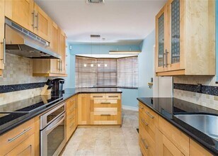 1109 N 13th Ct in Hollywood, FL - Foto de edificio - Building Photo