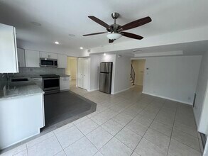 5 Wisteria Dr in Ormond Beach, FL - Building Photo - Building Photo