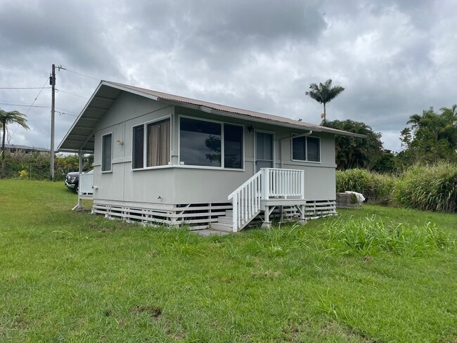1545B Ainaola Dr in Hilo, HI - Building Photo - Building Photo