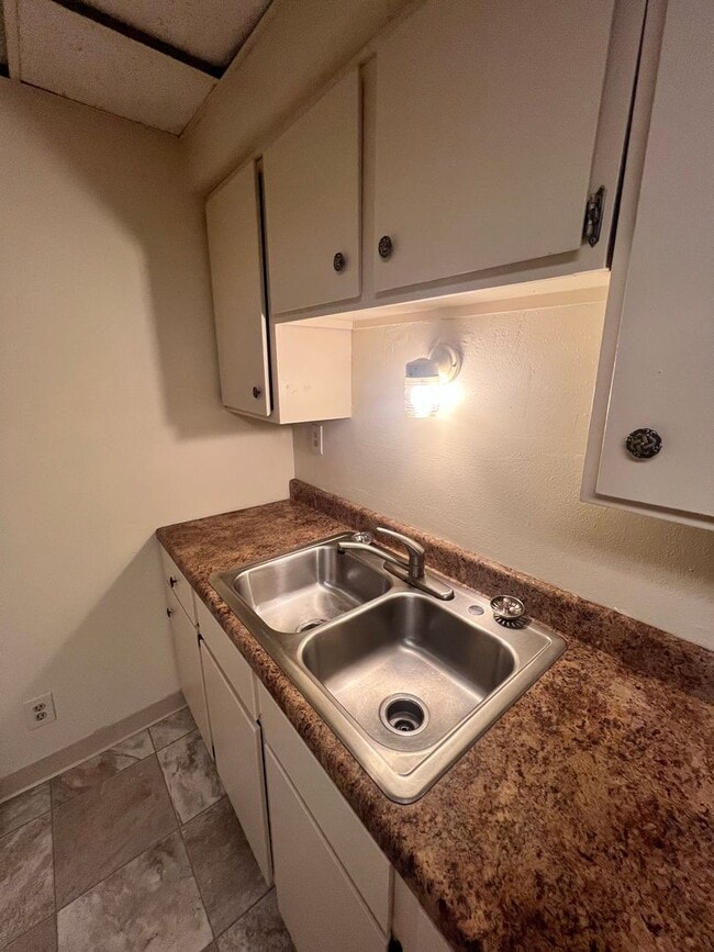 4277 S 4th St-Unit -4277-Lower in Milwaukee, WI - Building Photo - Building Photo