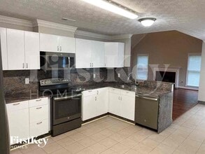 1020 Forest Hills Dr SE in Conyers, GA - Building Photo - Building Photo