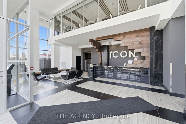 330 Phillip St in Waterloo, ON - Building Photo - Building Photo