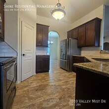 7010 Valley Mist Dr in Temple, TX - Building Photo - Building Photo