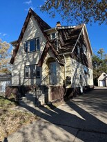 24320 Flower Ave in Eastpointe, MI - Building Photo