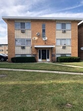 9608 N Greenwood Ave, Unit 1W in Des Plaines, IL - Building Photo - Building Photo