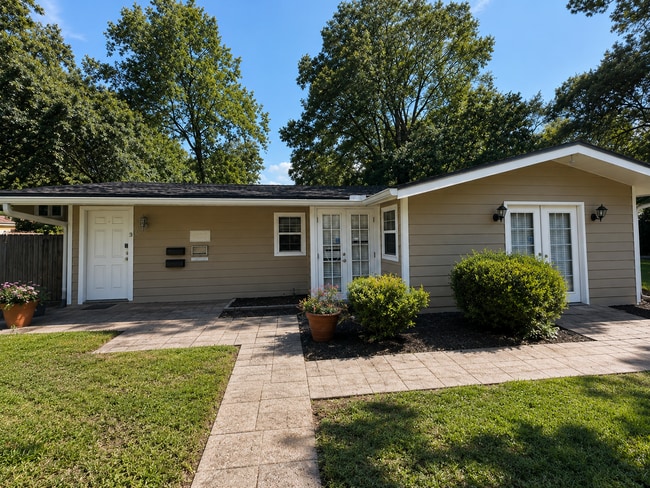 property at 2908 Post St
