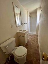 517 N Live Oak St in Mccomb, MS - Building Photo - Building Photo