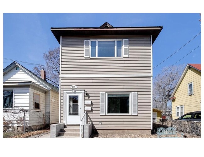 property at 813 N Capitol Heights