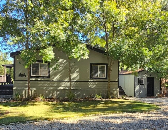 property at 1595 Orchard Rd