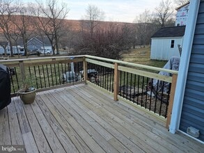 286 Mission Rd in Harpers Ferry, WV - Foto de edificio - Building Photo