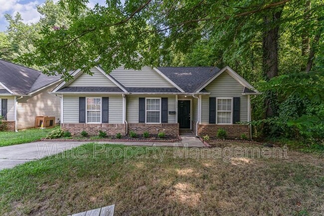 property at 1900 Holly St