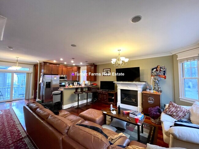 15 Eldora St, Unit 15 in Boston, MA - Building Photo - Building Photo