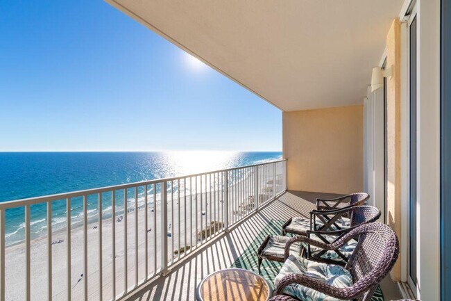 365 E Beach Blvd in Gulf Shores, AL - Building Photo - Building Photo