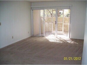 1640 Sunny Brook Ln in Palm Bay, FL - Foto de edificio - Building Photo