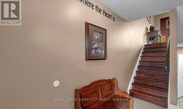 50 Carisbrooke Ct in Brampton, ON - Building Photo - Building Photo