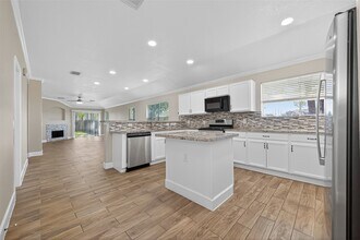 21215 Barker Canyon Ln in Katy, TX - Building Photo - Building Photo