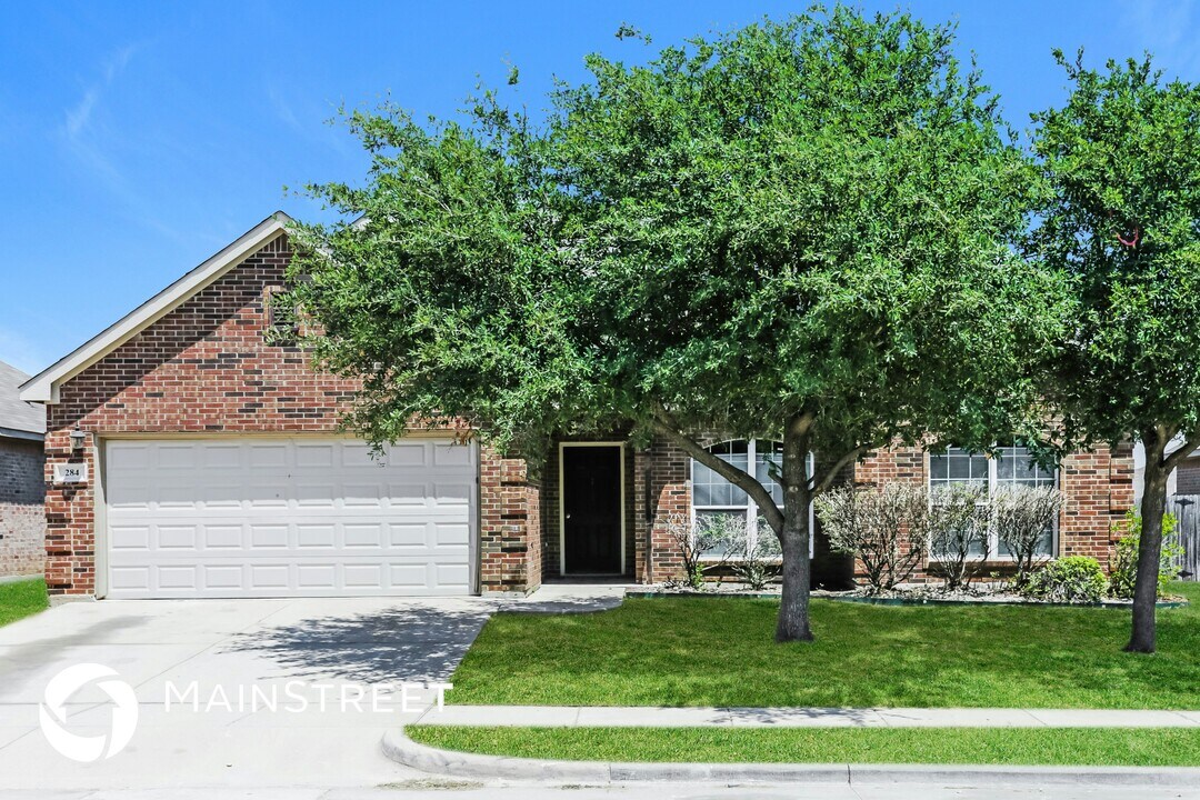 284 Edison Ln in Crowley, TX - Building Photo